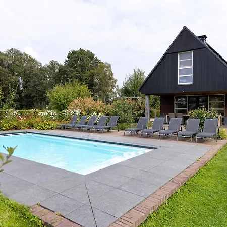 Prázdninový dům Achterhoek With Heated Pool